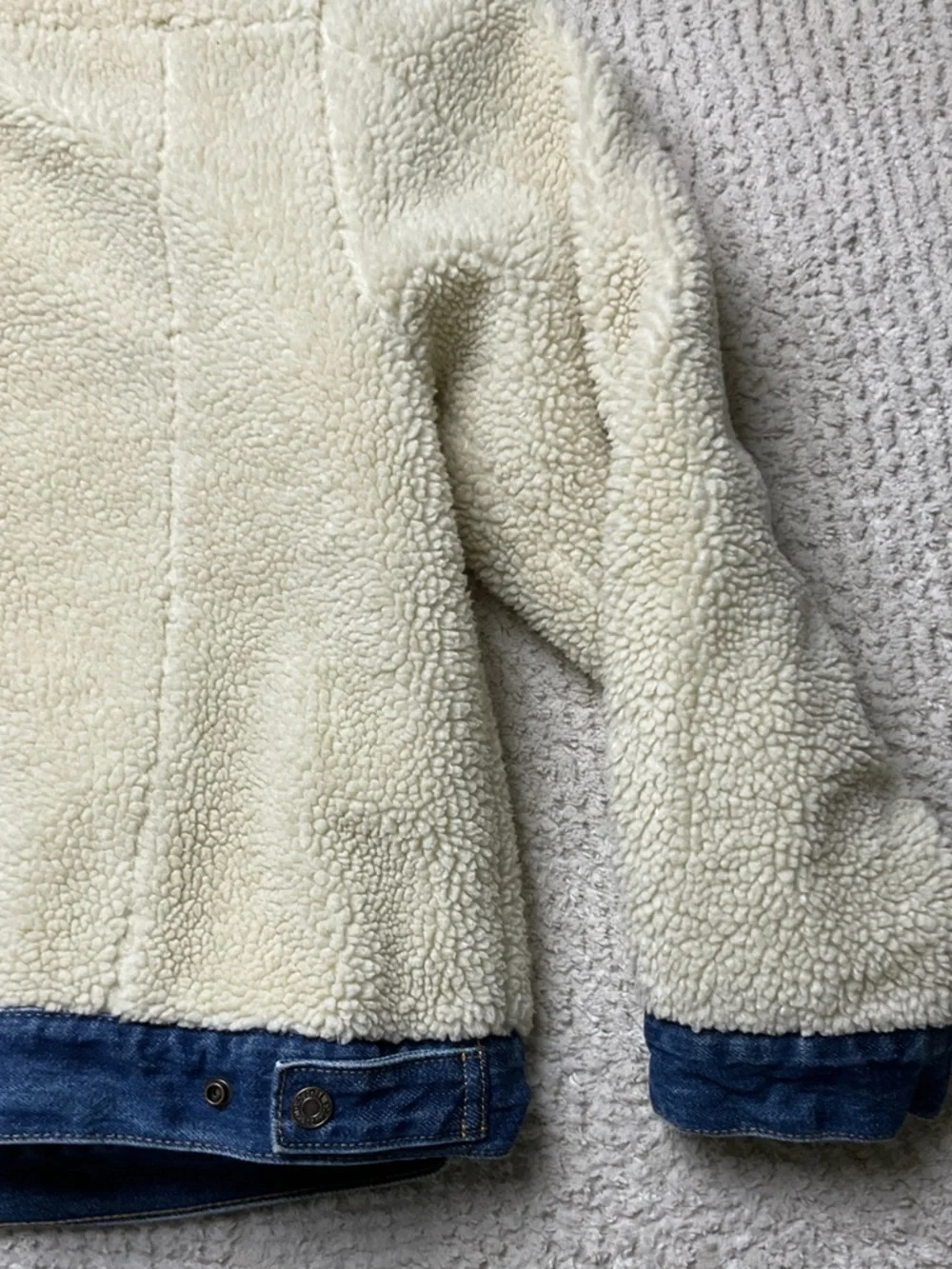 Levi's Ex-Boyfriend Pieced Sherpa Trucker Jacket Women’s Large - Picture 13 of 16